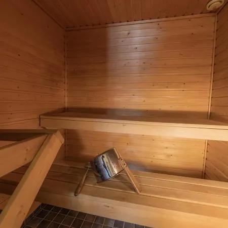 Hotel Utsjoki 2* ウツヨキ