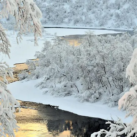 Hotel Utsjoki 2* ウツヨキ